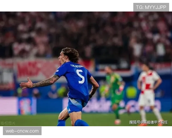 专访:博洛尼亚年轻后卫卡拉菲奥里,谈入选意大利国家队的感受 专访:博洛尼亚年轻后卫卡拉菲奥里,谈入选意大利国家队的感受